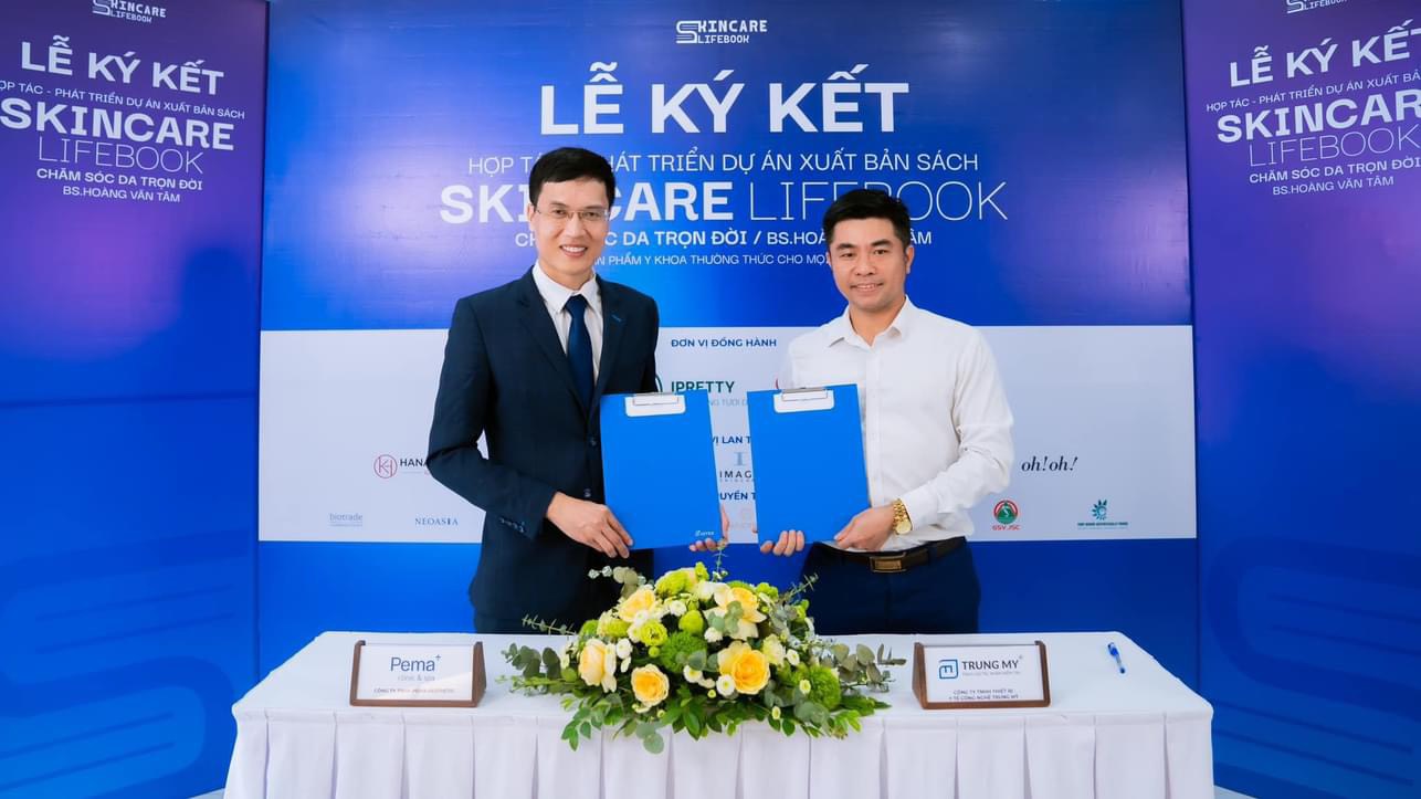 ky-ket-bo-sach-skincare-lifebook-cham-soc-da-tron-doi-bac-si-hoang-van-tam